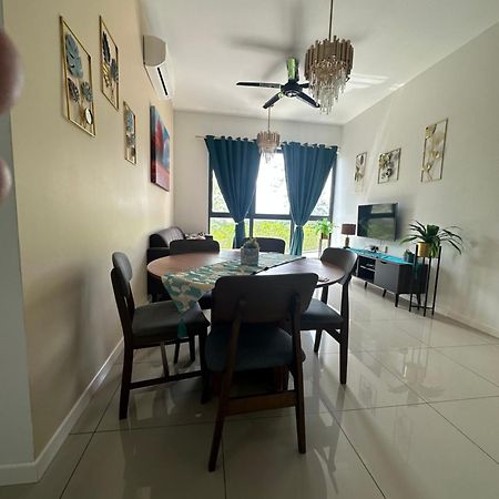 The Clio 2 Residences, Beside Conezion, Beside Ioi City Mall, Opposite Serdang Hospital, Beside Uniteen And Upm, Putrajaya Ngoại thất bức ảnh